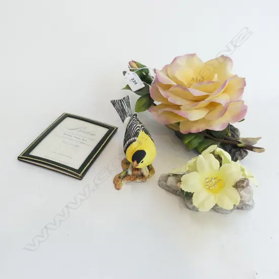 3 PCES BOEHM PORCELAIN; 2 FLOWERS (REPAIRED) + GOLDFINCH H.85mm