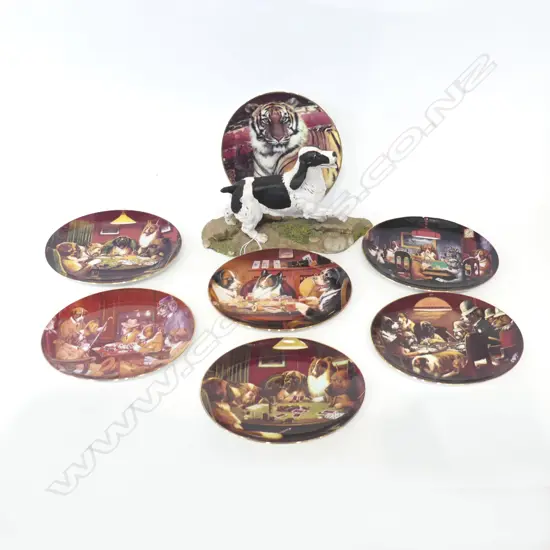 7 COLLECTABLE PLATES + DOG FIGURINE W.290mm  1 PLATE AF