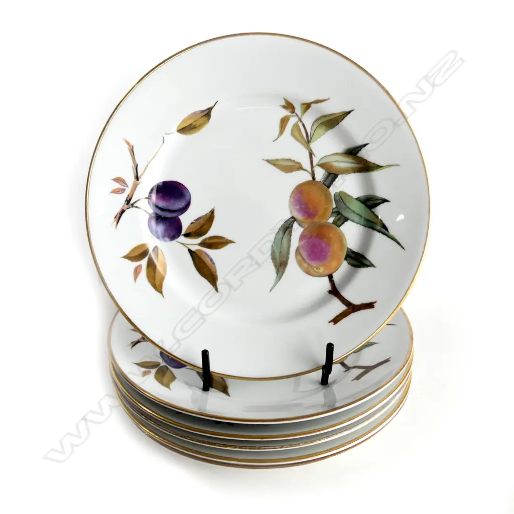 6 ROYAL WORCESTER EVESHAM DINNER PLATES 260mm dia Image 1++