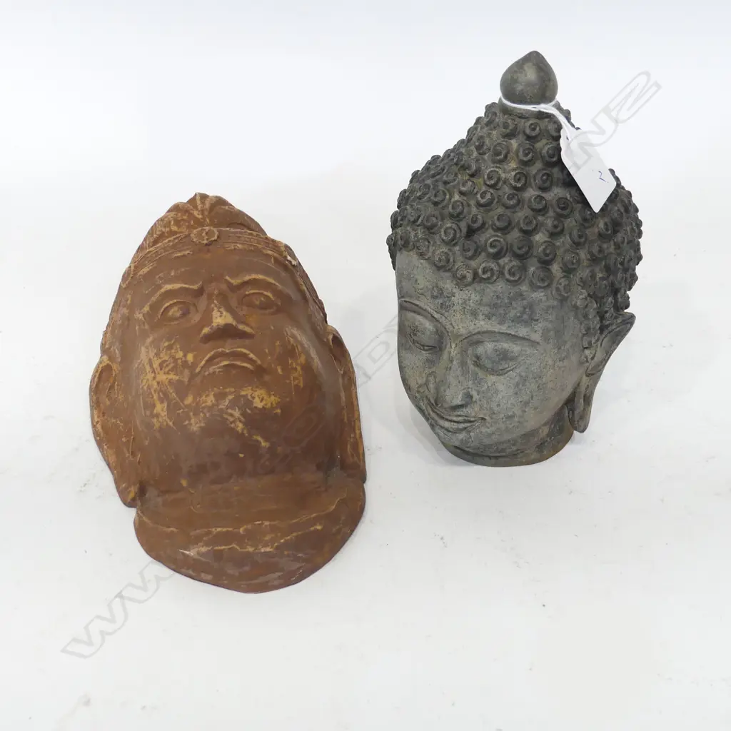 2 INDONESIAN HEADS: BUDDHA & OTHER H.290mm Image 1++