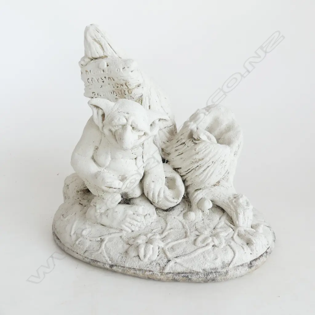 CONCRETE GARDEN ART TROLL H270MM Image 1++