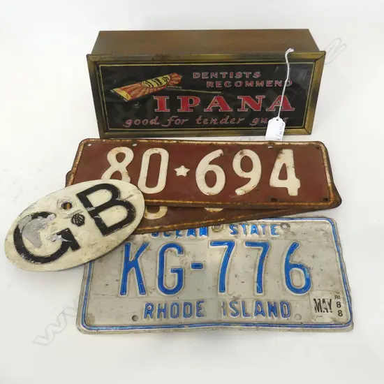 VINTAGE SIGN LIGHT: 'DENTISTS RECOMMEND IPANA - GOOD FOR TENDER GUMS' L.310mm + 4 LICENCE PLATES