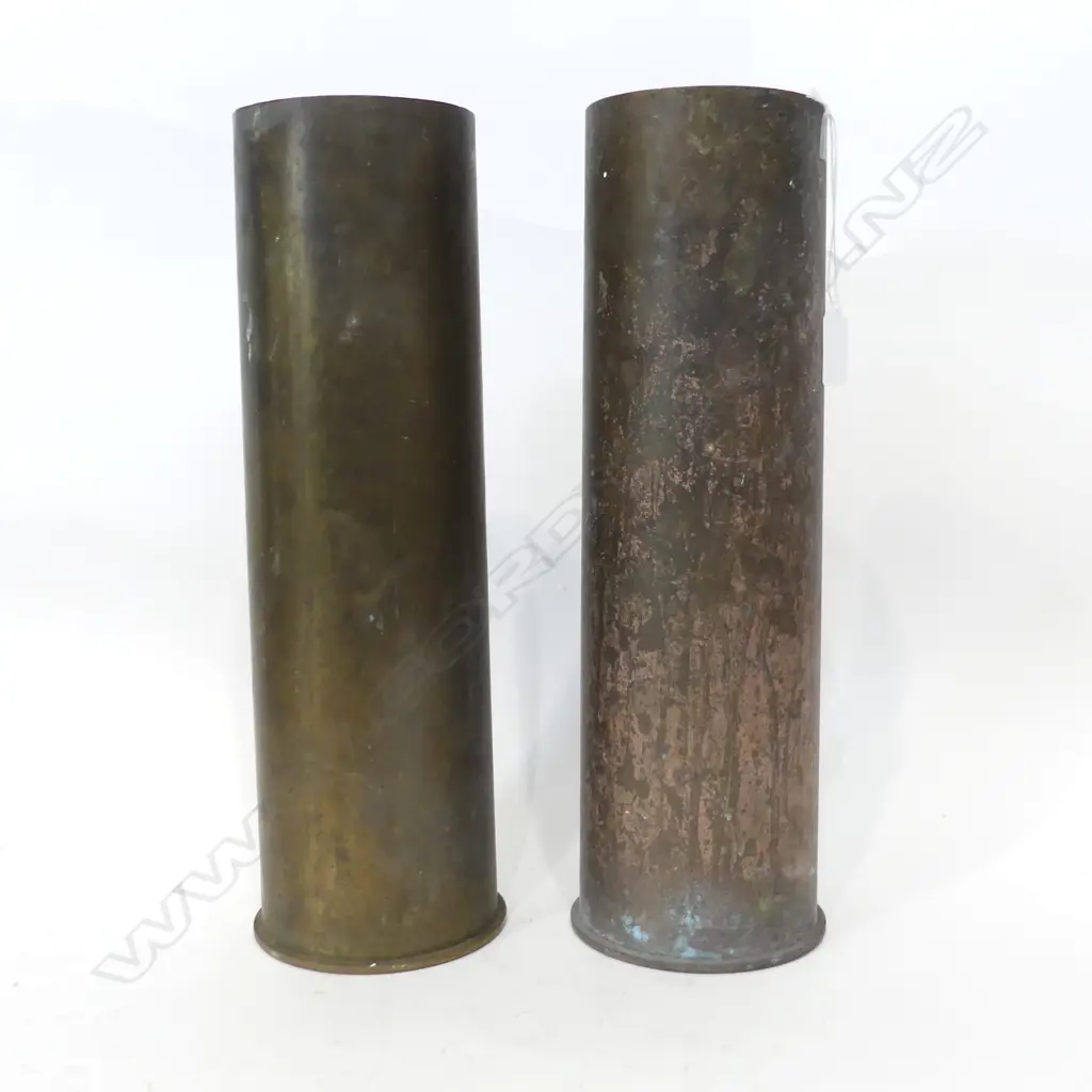 2 BRASS 50LB SHELL CASES H 370 MM Image 1++