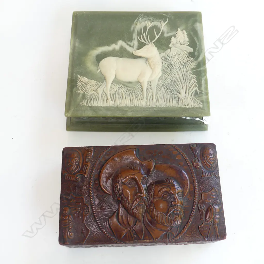 2 BOXES: MARLESTONE w. DEER W.200mm, EMBOSSED LEATHER Image 1++