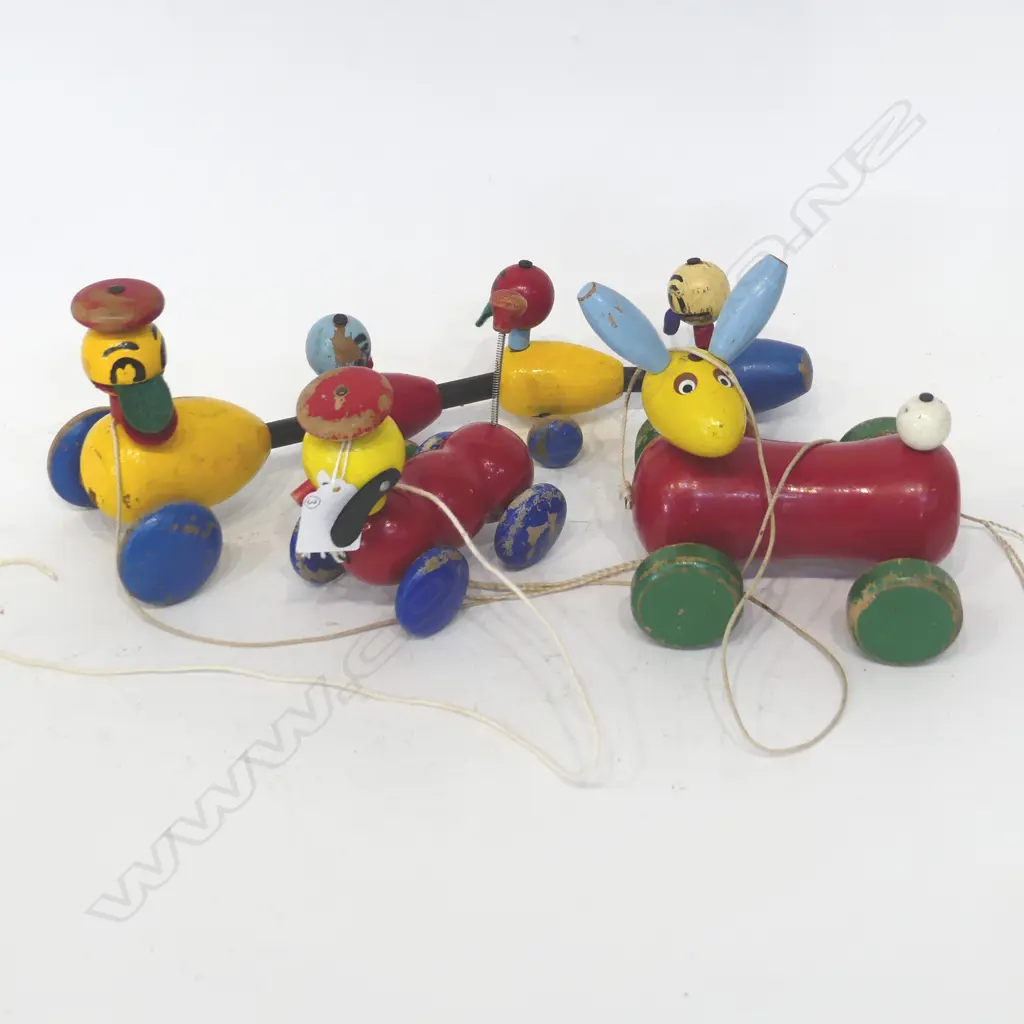 THREE NZ VINTAGE WOODEN PAINTED TOYS - PULL ALONG DUCKS ETC, L.100MM-320MM Image 1++