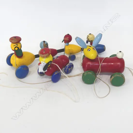 THREE NZ VINTAGE WOODEN PAINTED TOYS - PULL ALONG DUCKS ETC, L.100MM-320MM