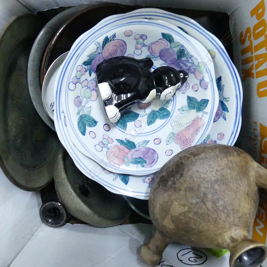 ASST NZ POTTERY Image 1++