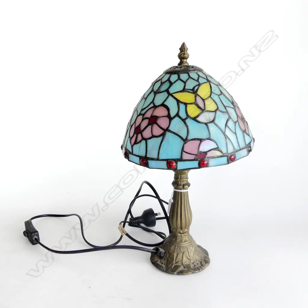 TIFFANY STYLE LEAD LIGHT TABLE LAMP H.360mm Image 1++
