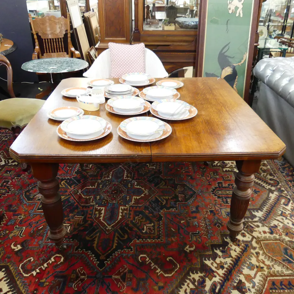 EARLY 20thC TIGER OAK DINING TABLE Image 1++