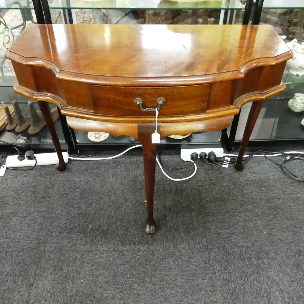 MAHOGANY DEMI LUNE HALL TABLE 950x420x730mm Image 1++