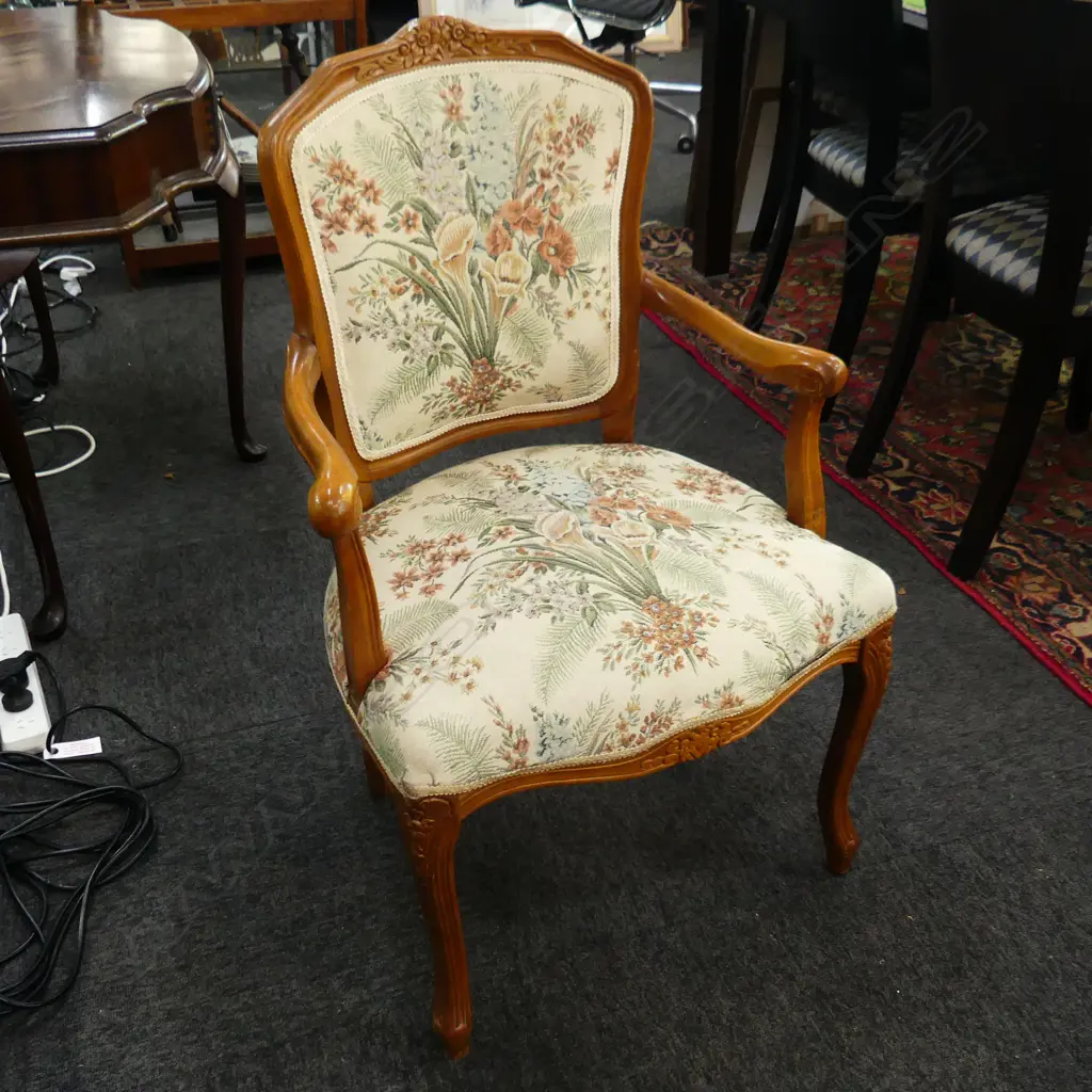 FRENCH STYLE ARMCHAIR Image 1++