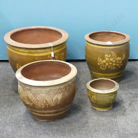 4 ASST DRAGON POTS LARGEST D 490 MM