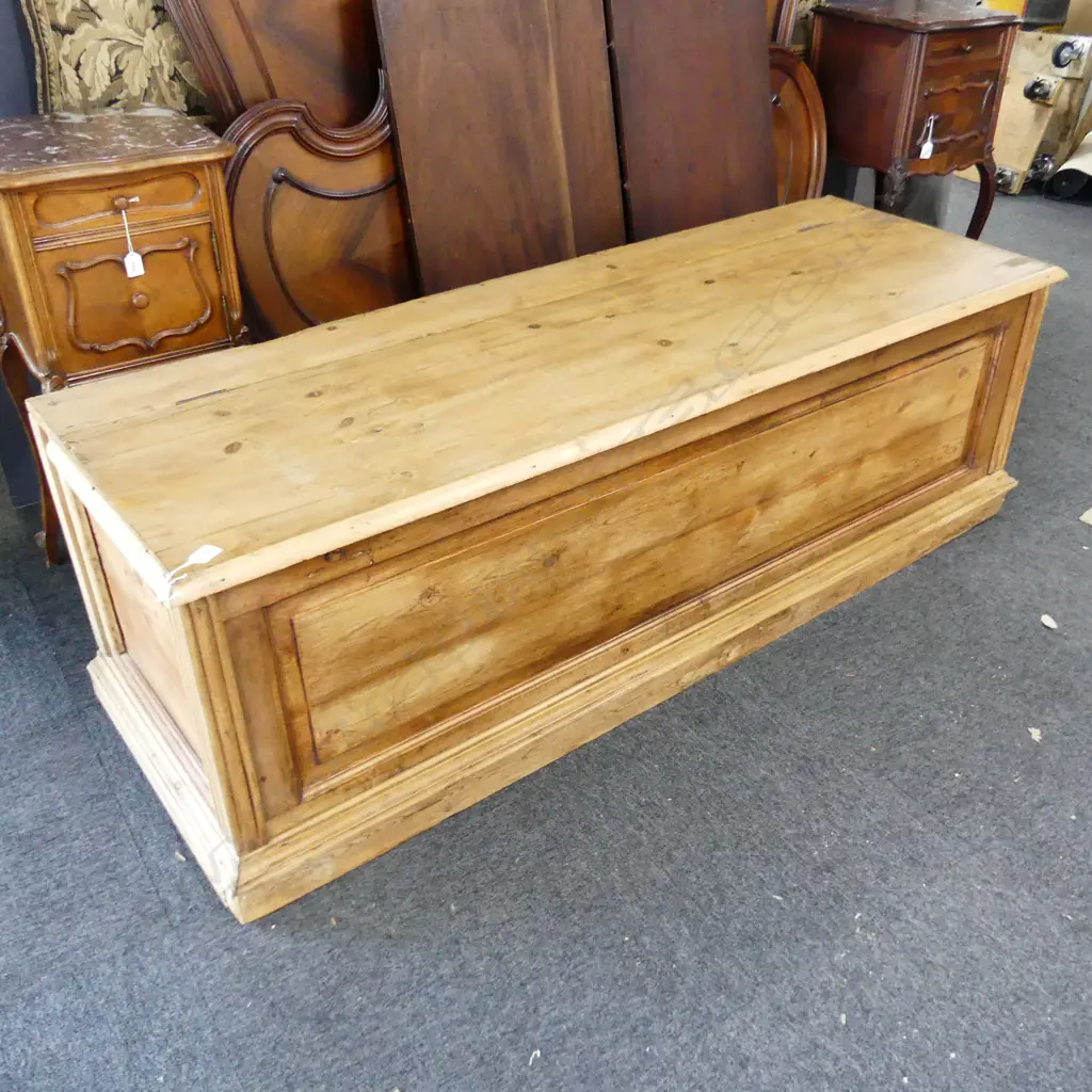 RUSTIC WOODEN CHEST 1740x590x550mm Image 1++