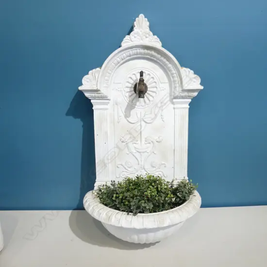 WHITE PAINTED CONCRETE GARDEN FOUNTAIN H770 MM