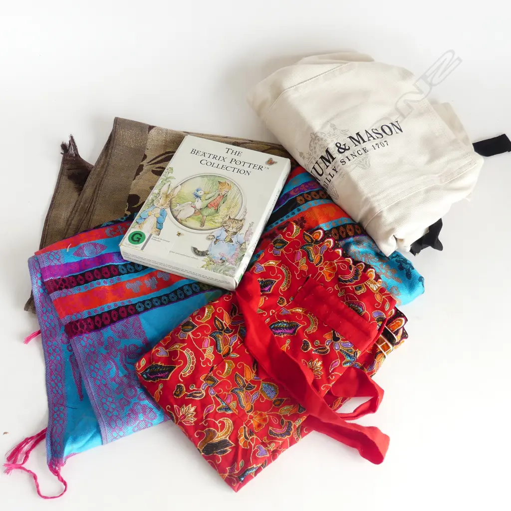 BOX LOT - TWO SCARVES & TWO APRONS - INCLUDING FORTNUM & MASON APRON - NEW Image 1++