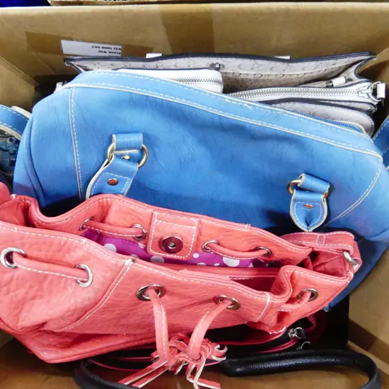 BOX OF 5 LADIES FASHION HANDBAGS