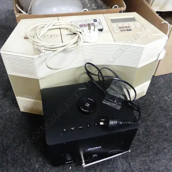 ACUSTICA LOUNGE RADIO + BOSE SPEAKER W.460mm