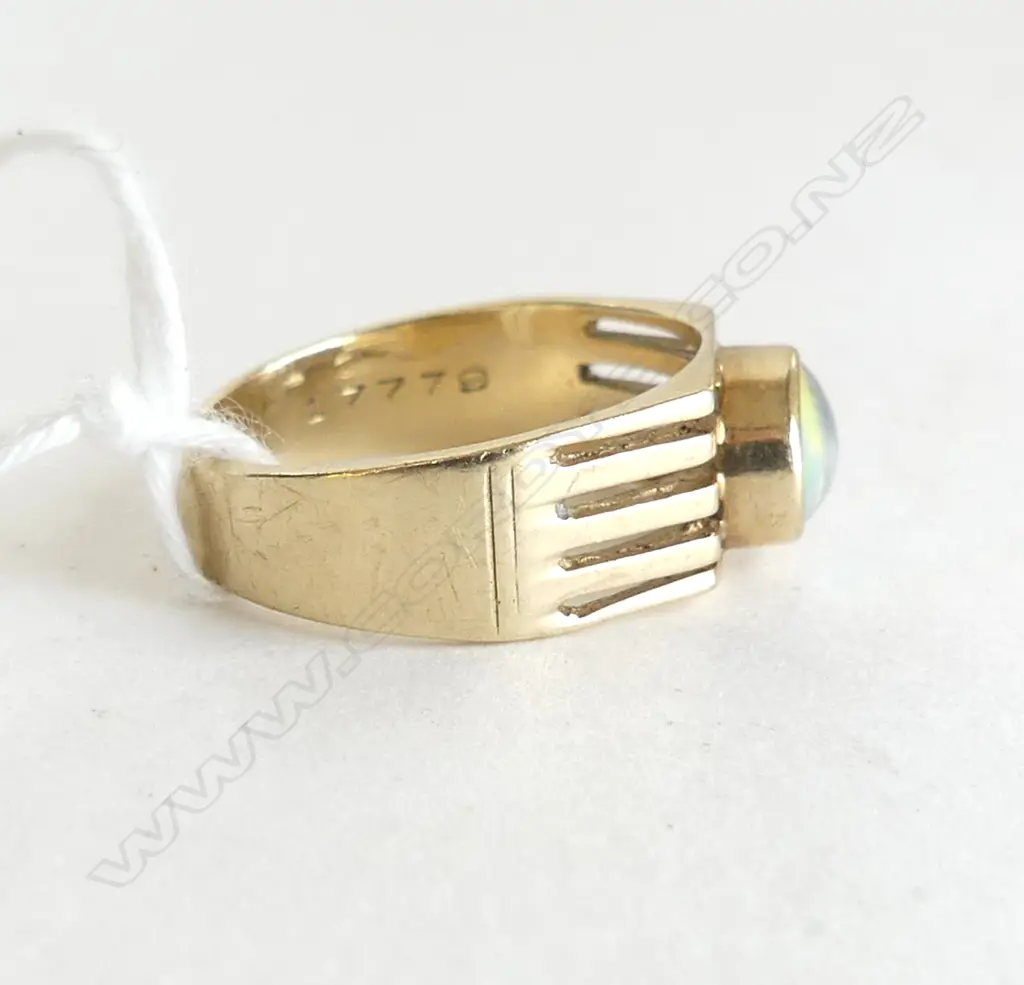 9CT TRIPLEX OPAL RING, 3.8gms SIZE N 1/2 Image 1++