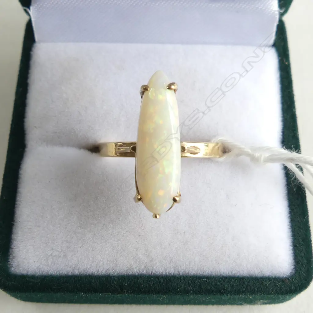 10ct MILK OPAL RING 2gm SIZE O Image 1++