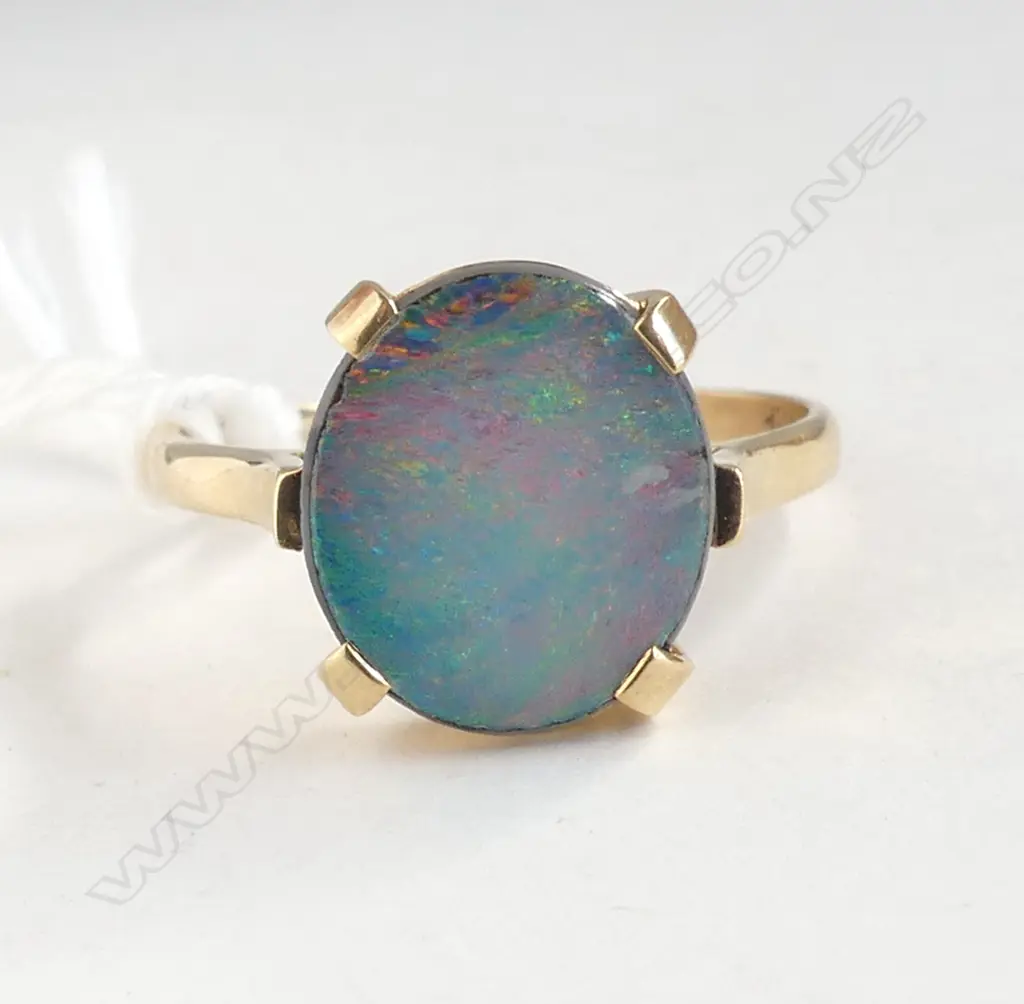 9CT OPAL DOUBLET RING 2.7gms SIZE R Image 1++