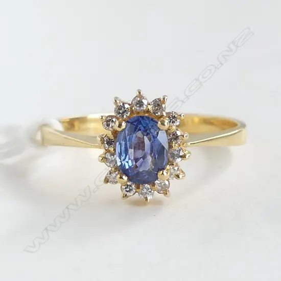 850 GOLD CEYLONESE SAPPHIRE & DIAMOND RING 3.2gms SIZE T