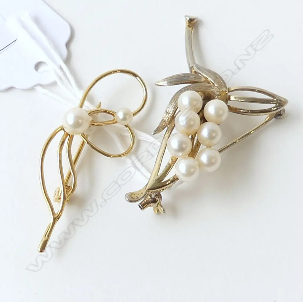 PR PEARL & SILVER GILT BROOCHES Image 1++