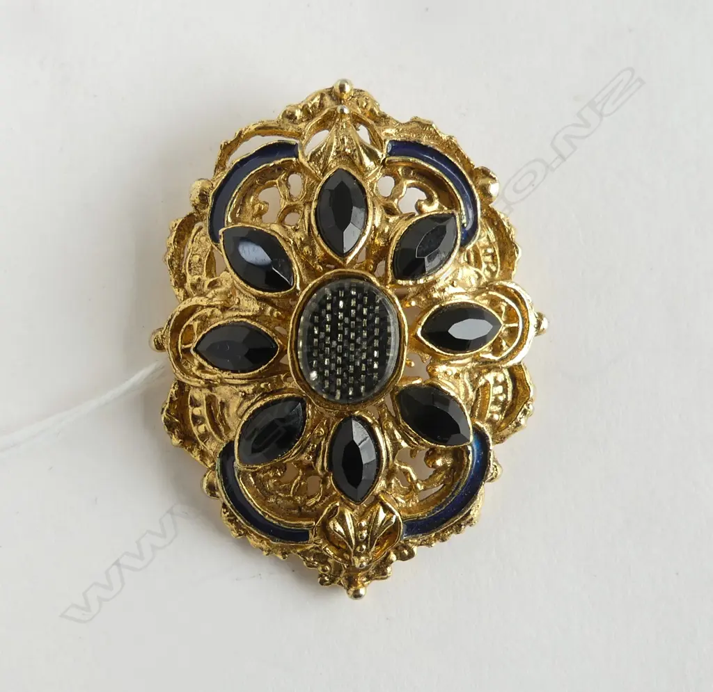 vintage GOLD PLATE & ENAMEL BROOCH gem set  Image 1++