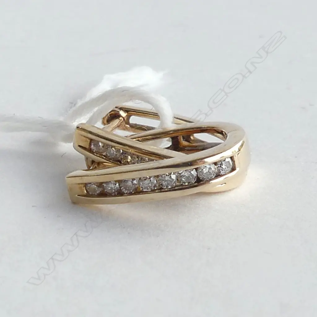 10ct DIAMOND SET HUGGIES 2.3gm Image 1++