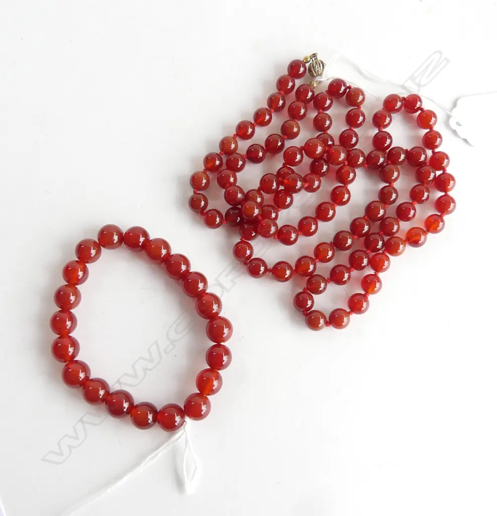 CARNELIAN COLOURED GLASS BEAD NECKLACE & BRACELET Image 1++