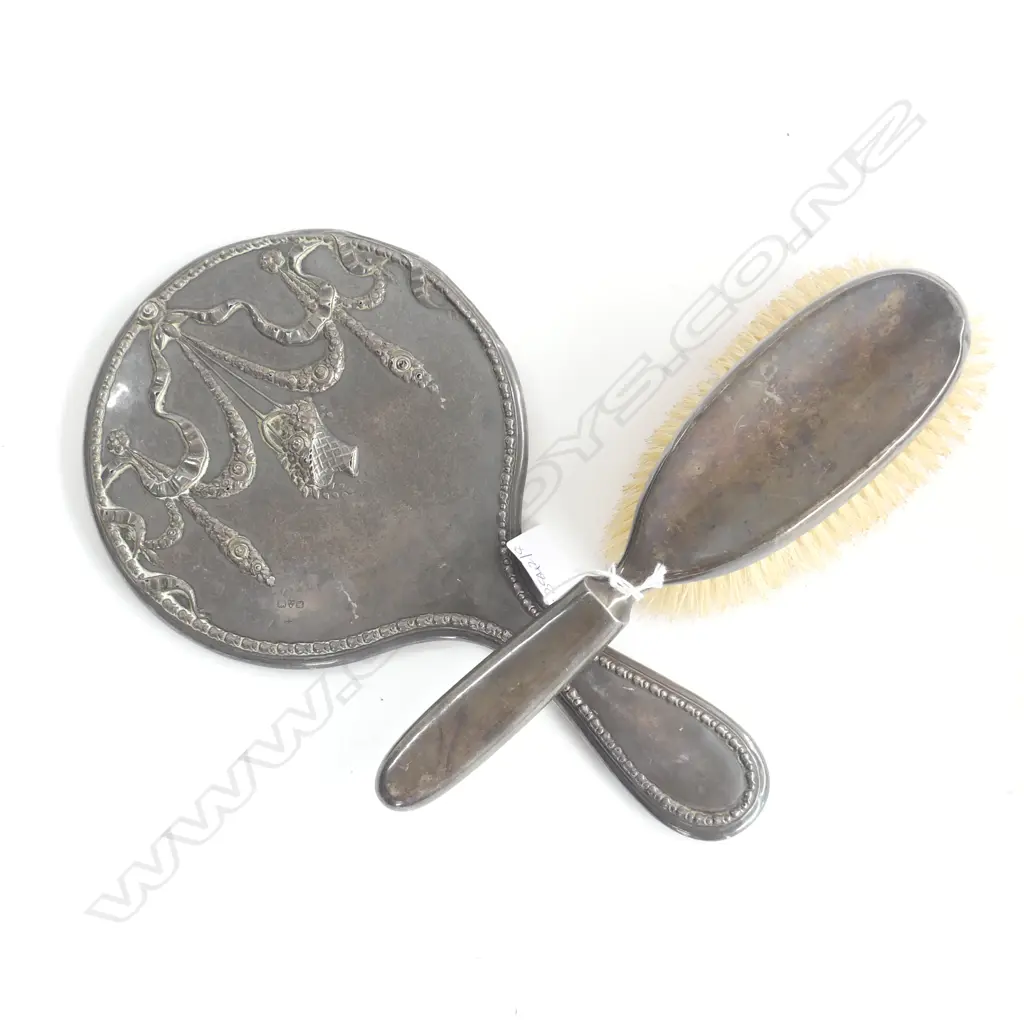 STG SILVER HAIR BRUSH & HAND MIRROR Image 1++