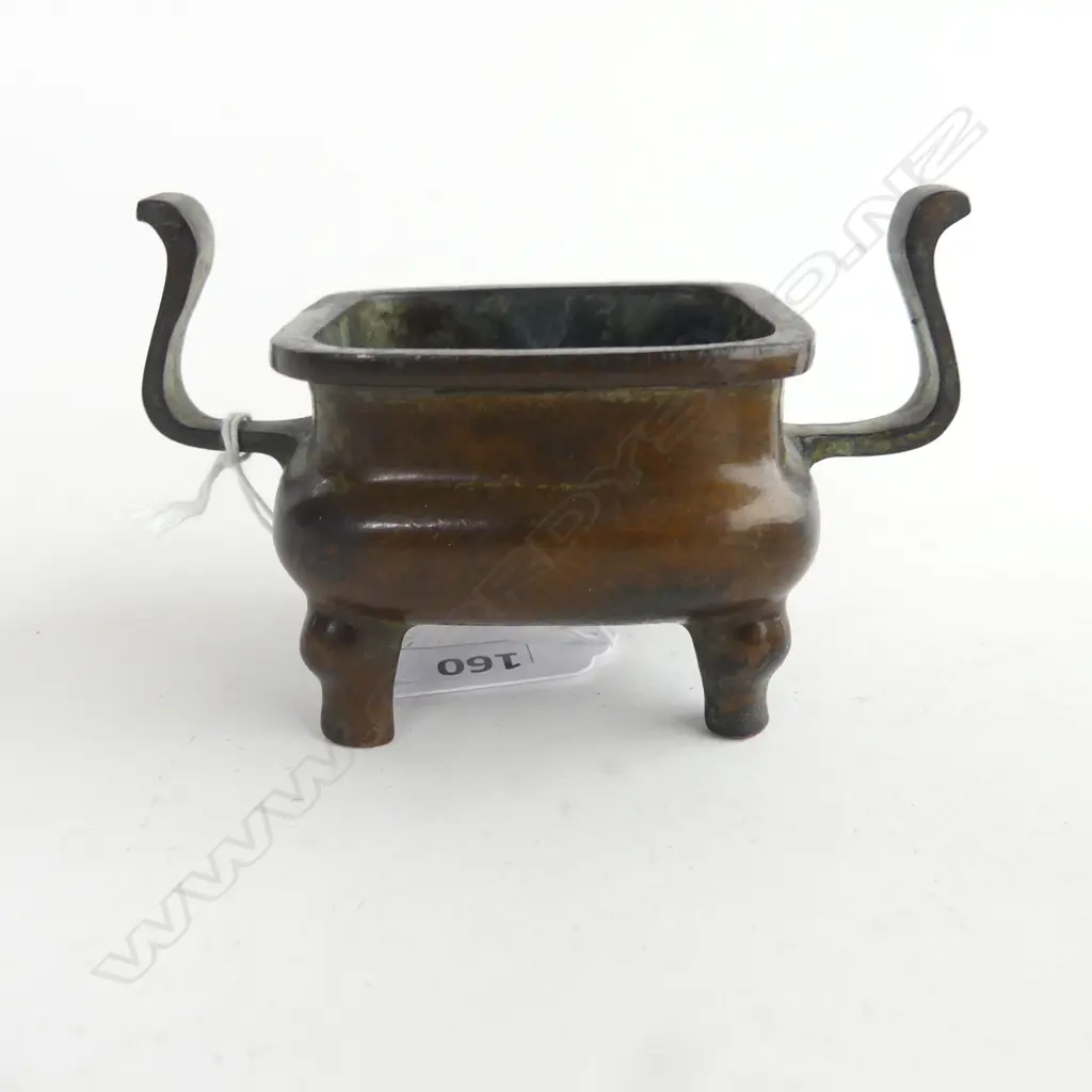 4 ORIENTAL METAL PCES; INCENCE BURNER W.115mm, CONTAINER 80x80mm, TURTLE, FIGURE H.35mm Image 1++