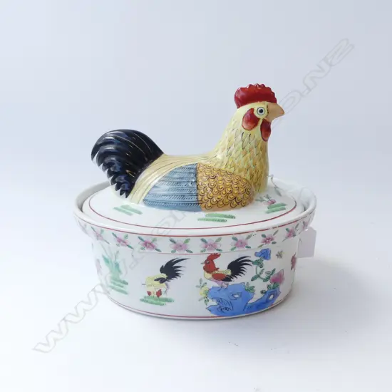 CHINESE CHICKEN LIDDED CASSEROLE L.235mm