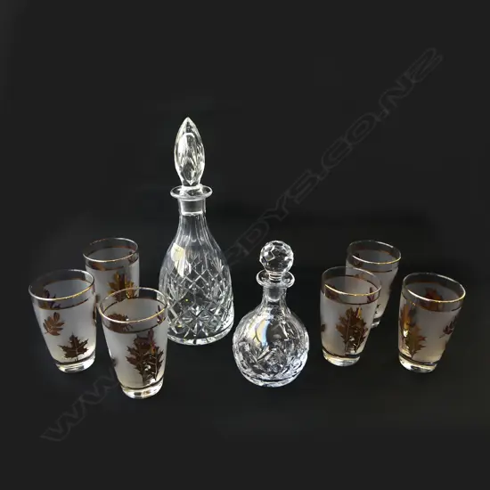 2 CRYSTAL DECANTERS H.300mm + 6 GLASSES