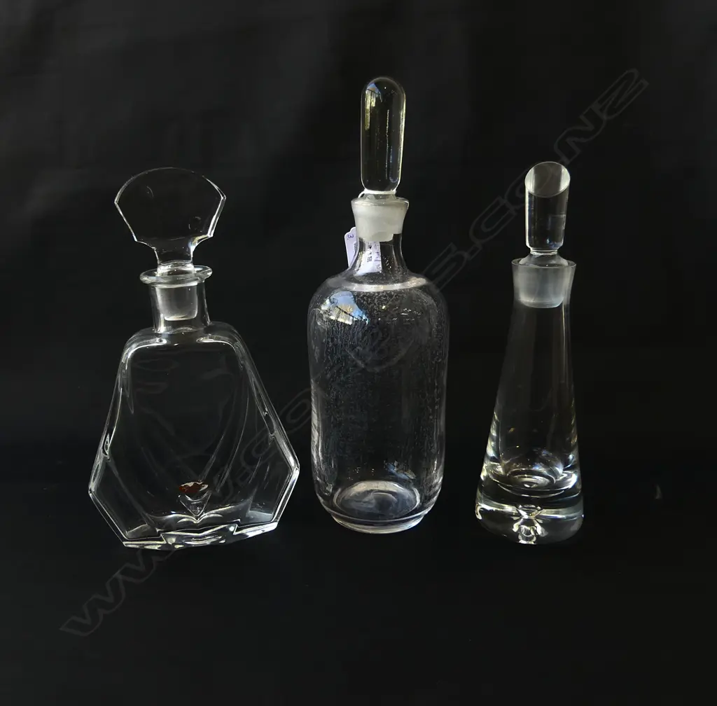 3 CRYSTAL BOTTLES H.305mm Image 1++