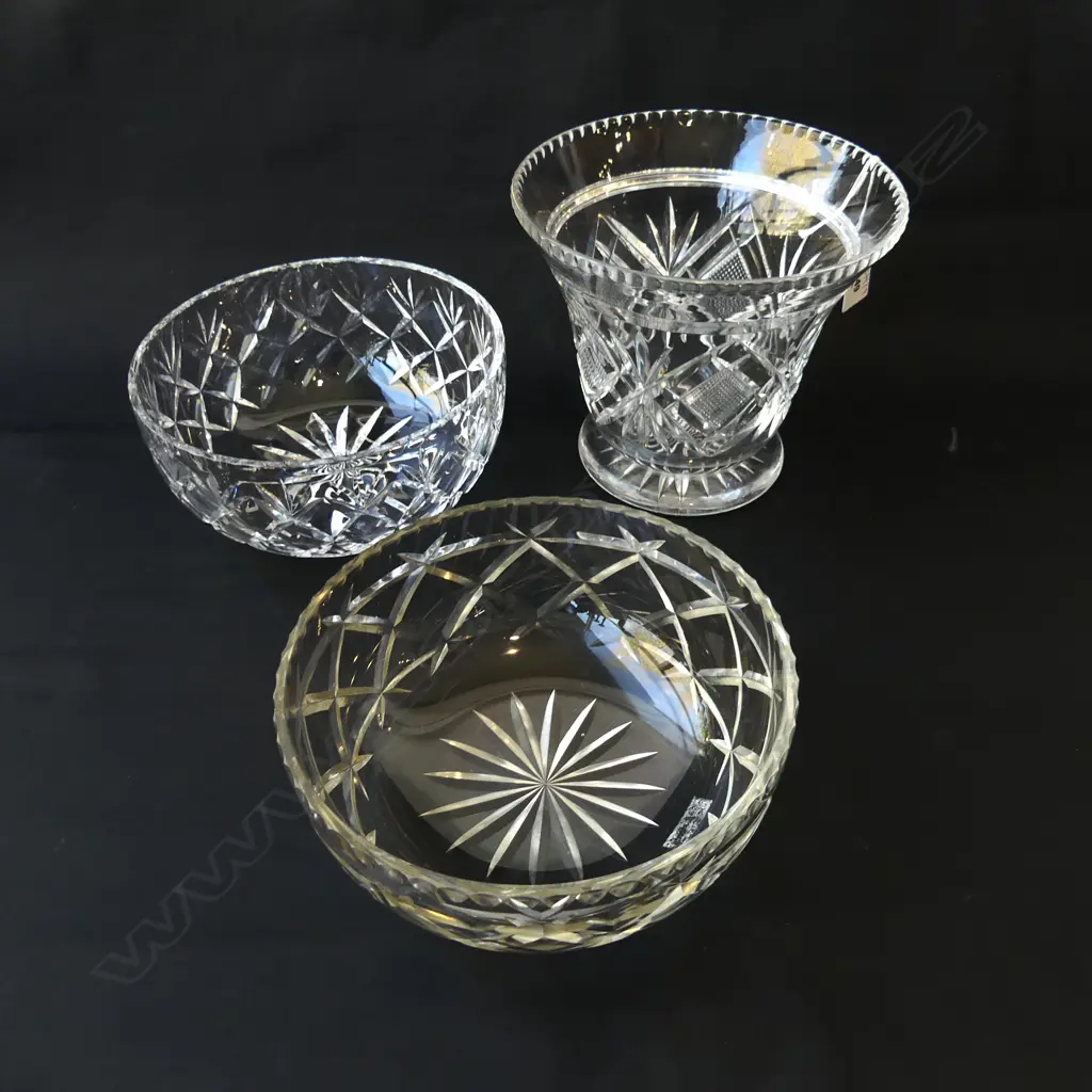 CRYSTAL VASE H.175mm & 2 BOWLS Image 1++