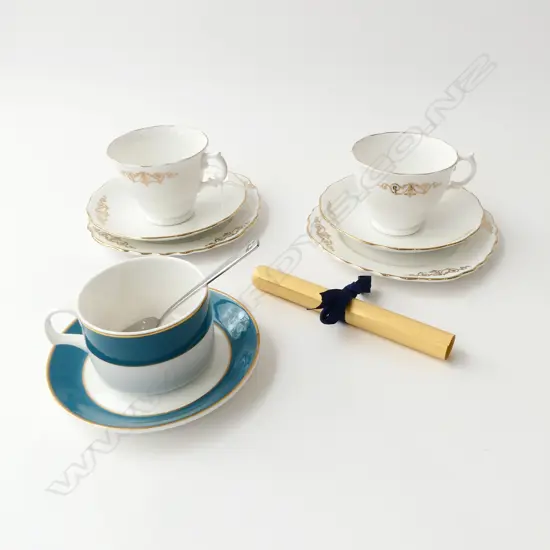 2CSPS RD & AIRNZ FIRST CLASS CS & SPOON WITH CERT