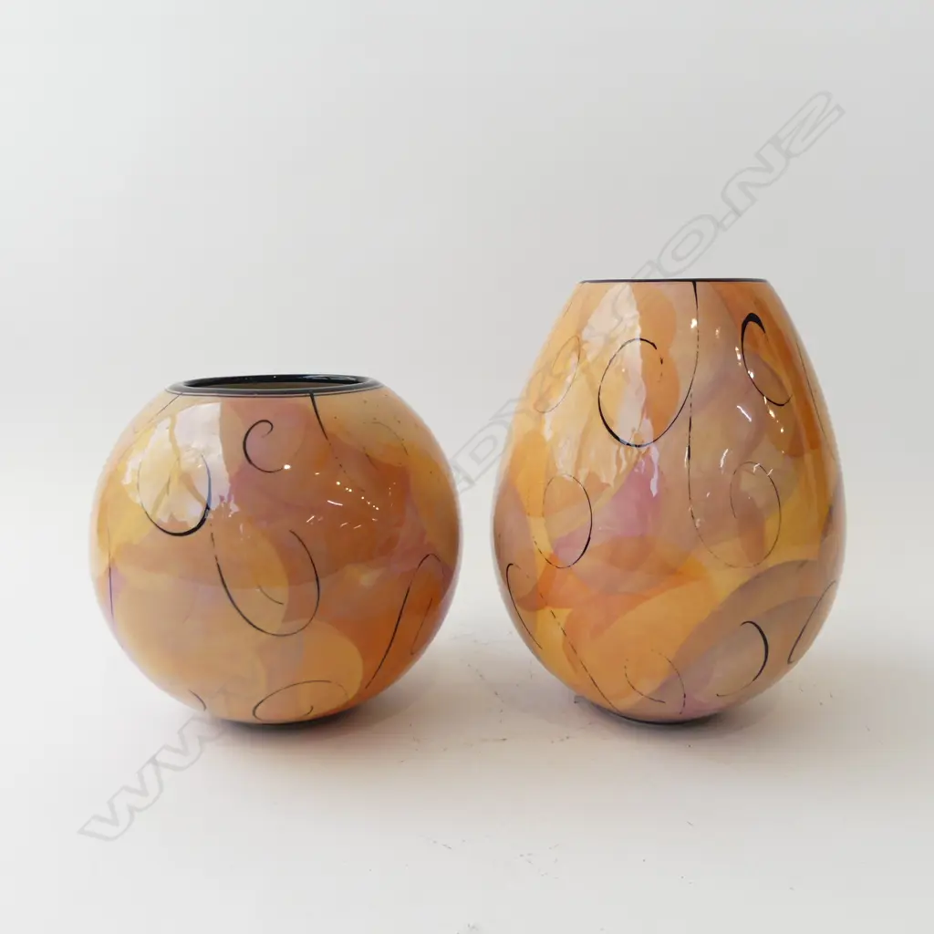 PR CATHERINE ANSELMI VASES, OVAL H.220mm, ROUND H.180mm Image 1++
