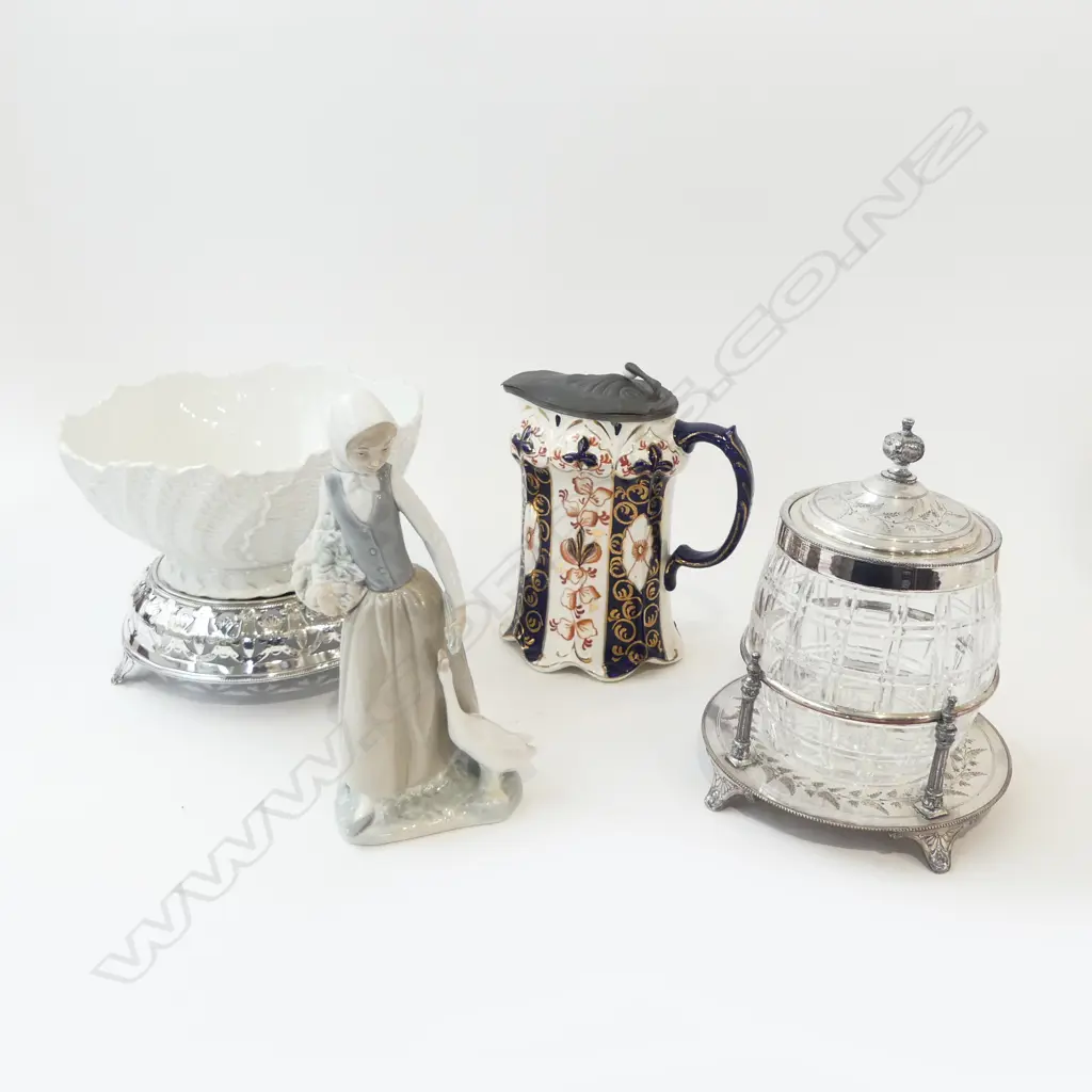 4 PCES; WHITE BOWL (LEEDS?) 240mm dia ON STAND, NAO FIGURE, IMARI JUG, EP & CRYSTAL JAR Image 1++