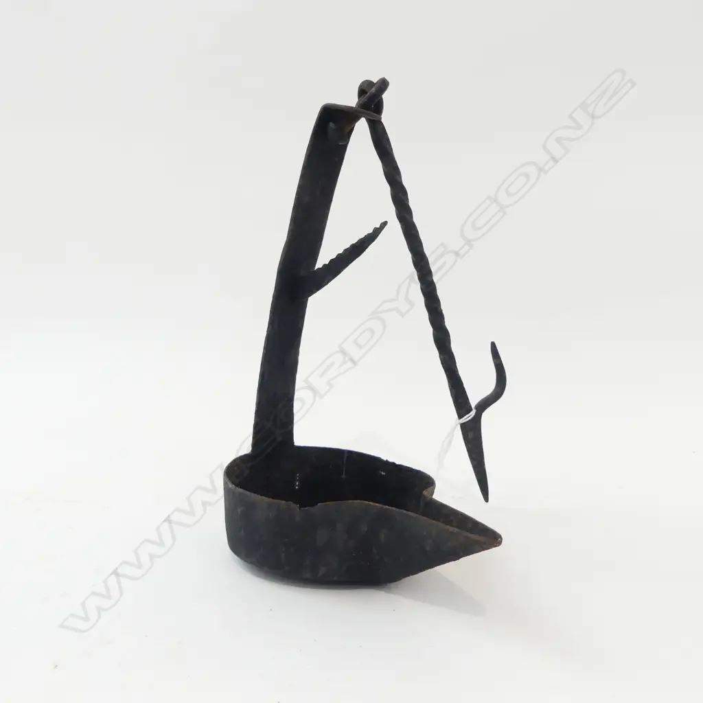 ANTIQUE ENGLISH WROUGHT IRON CRUISE / BETTY LAMP H.200mm Image 1++