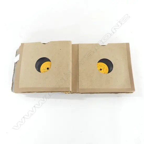 VINTAGE CHILDRENS RECORDS IN FOLDER