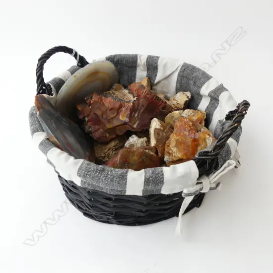 BASKET ASST. STONES