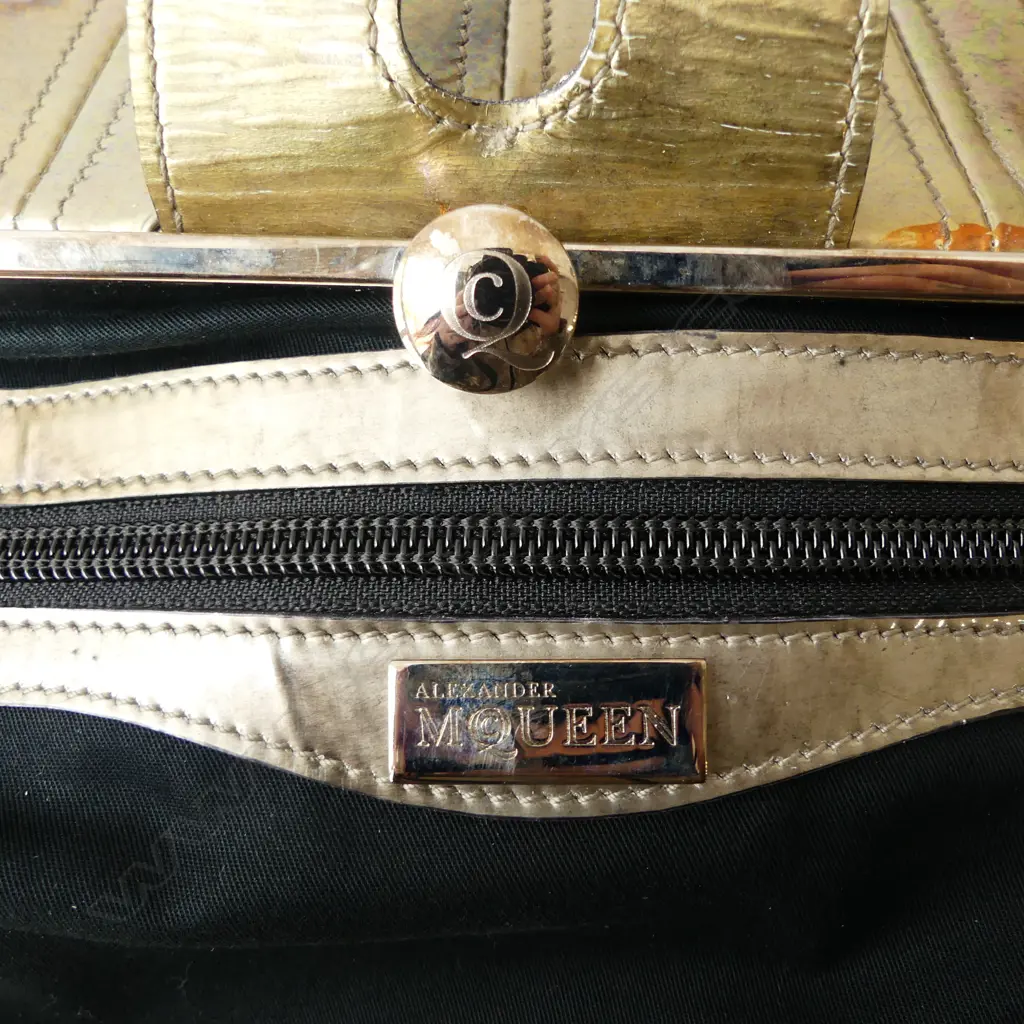 ALEXANDER MCQUEEN 'ELVIE' HANDBAG, 2010 MEDIEVAL COLLECTION, H.250 x 400mm Image 1++