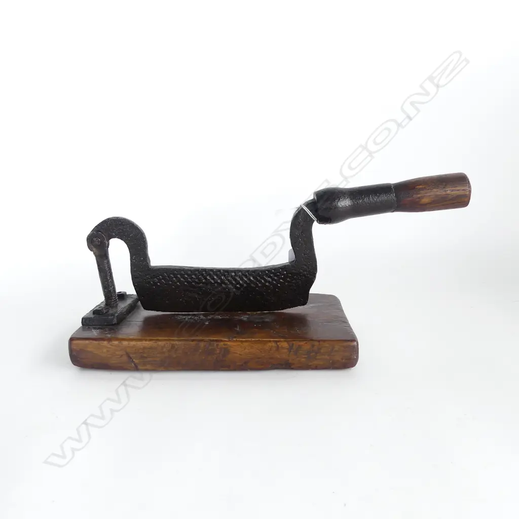 ANTIQUE CAST IRON & WOOD TOBACCO CUTTER L370MM Image 1++
