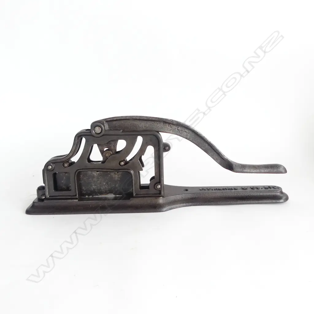 VICT CAST IRON F F ADAMS  TOBACCO CUTTER L440MM Image 1++