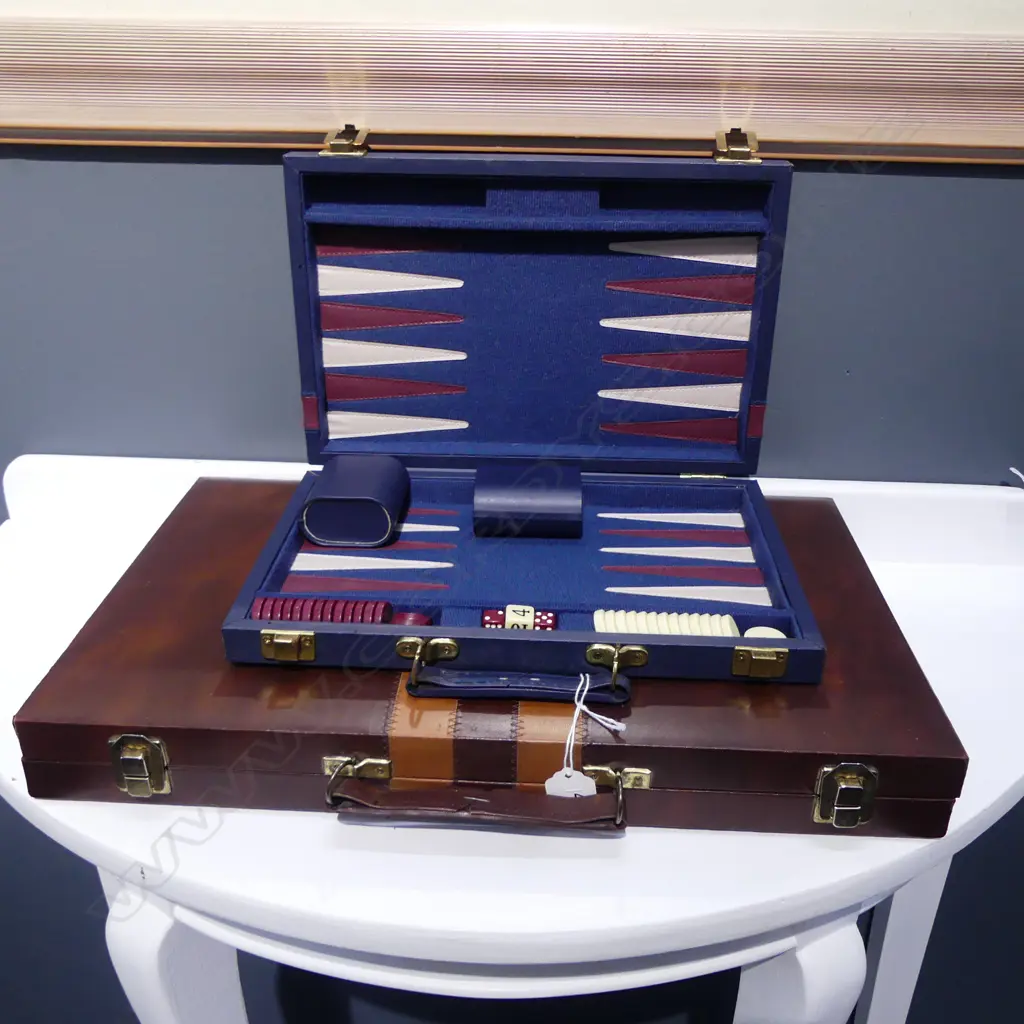 TWO VINTAGE BACKGAMMON SETS BOTH COMPLETE EXCELLENT CONDITION, L.300MM-450MM Image 1++