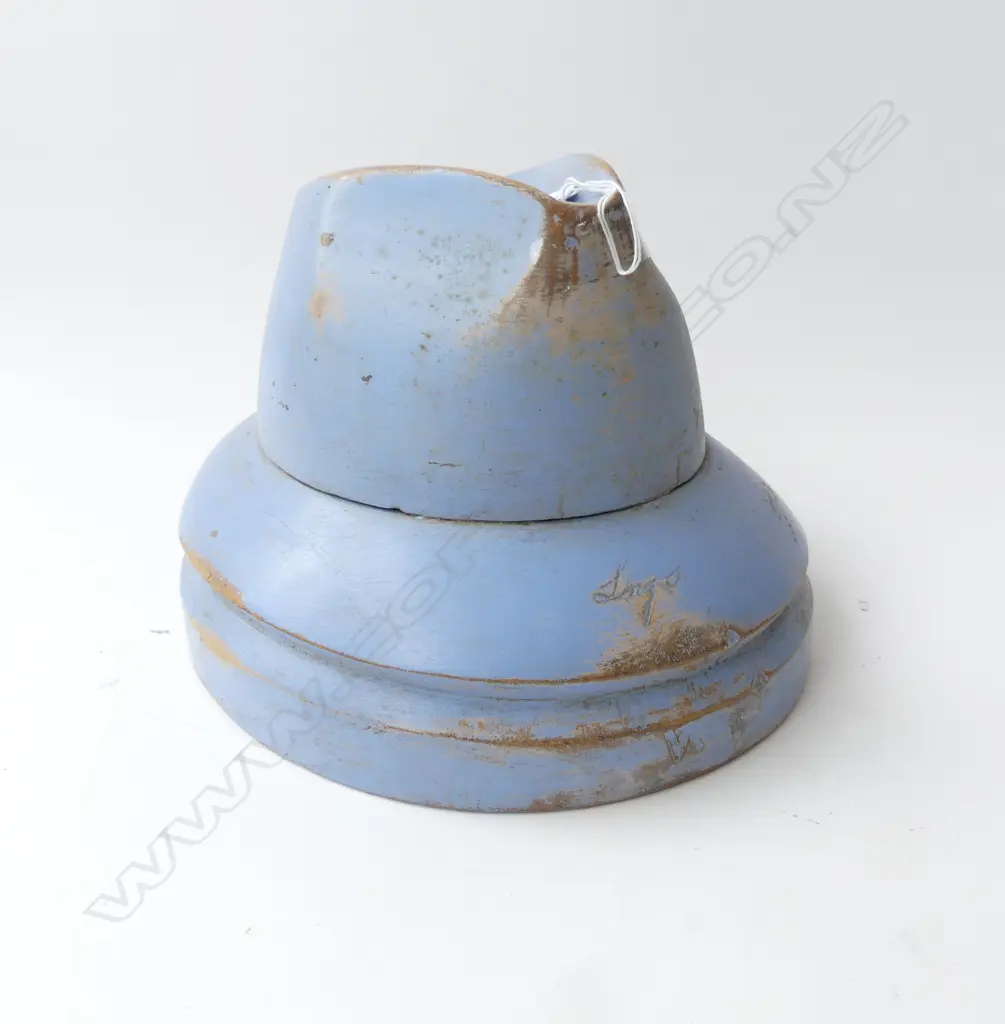 BLUE PAINTED WOODEN FEDORA HAT BLOCK Image 1++