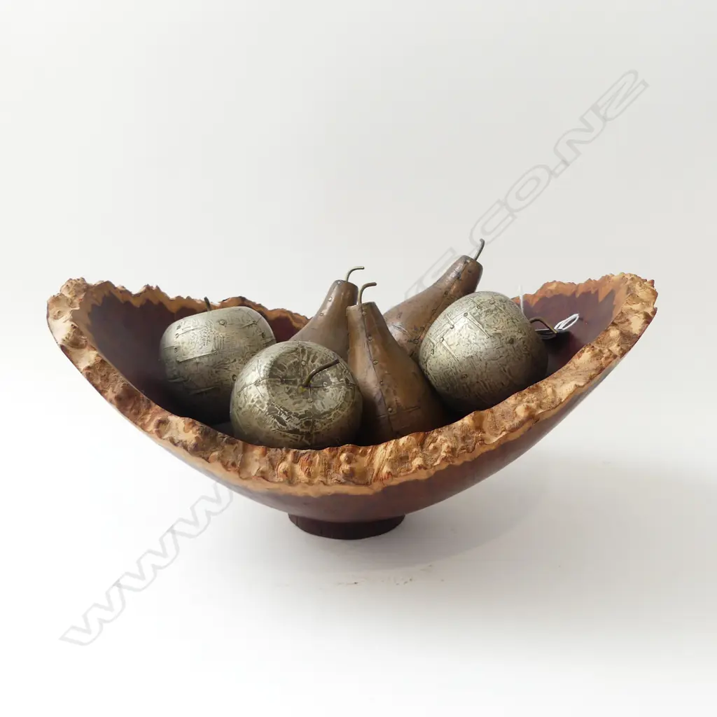 TURNED RED MALLEE BOWL W.355mm & 6 METAL FRUIT Image 1++