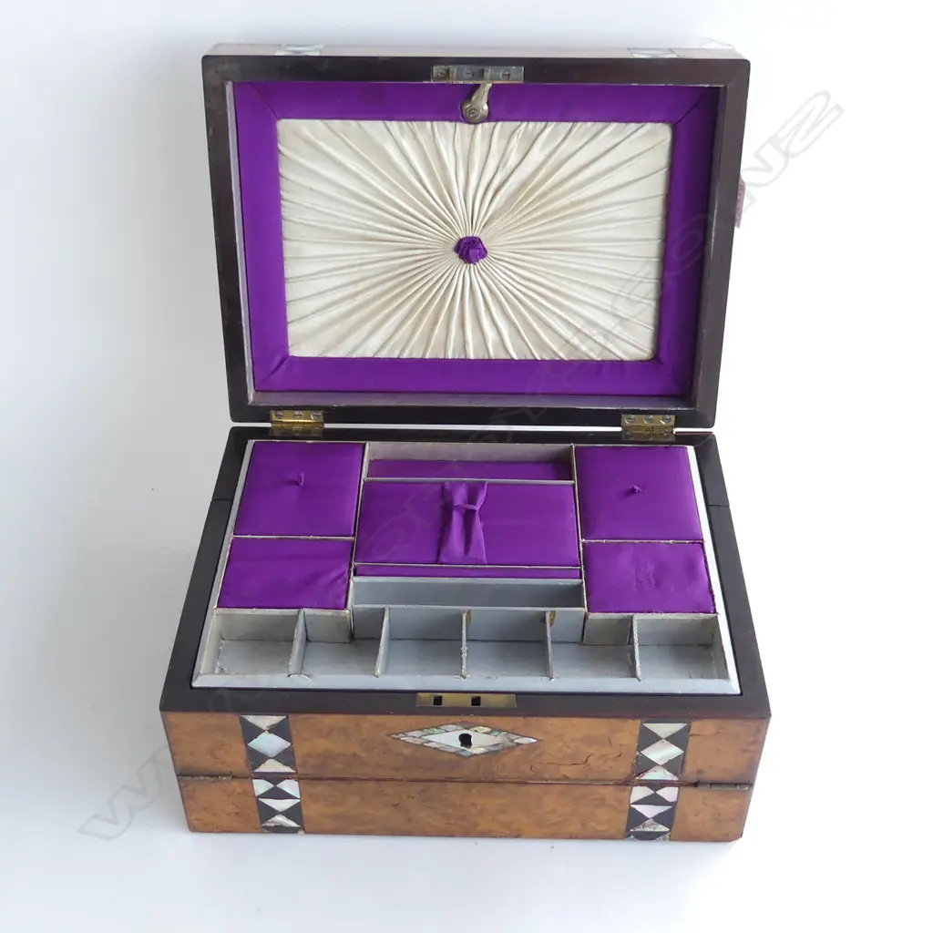 ANTIQUE INLAID WRITING SLOPE 300x220x150mm Image 1++