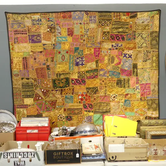 LG INDIAN EMBROIDERED WALL HANGING 1800x1800mm