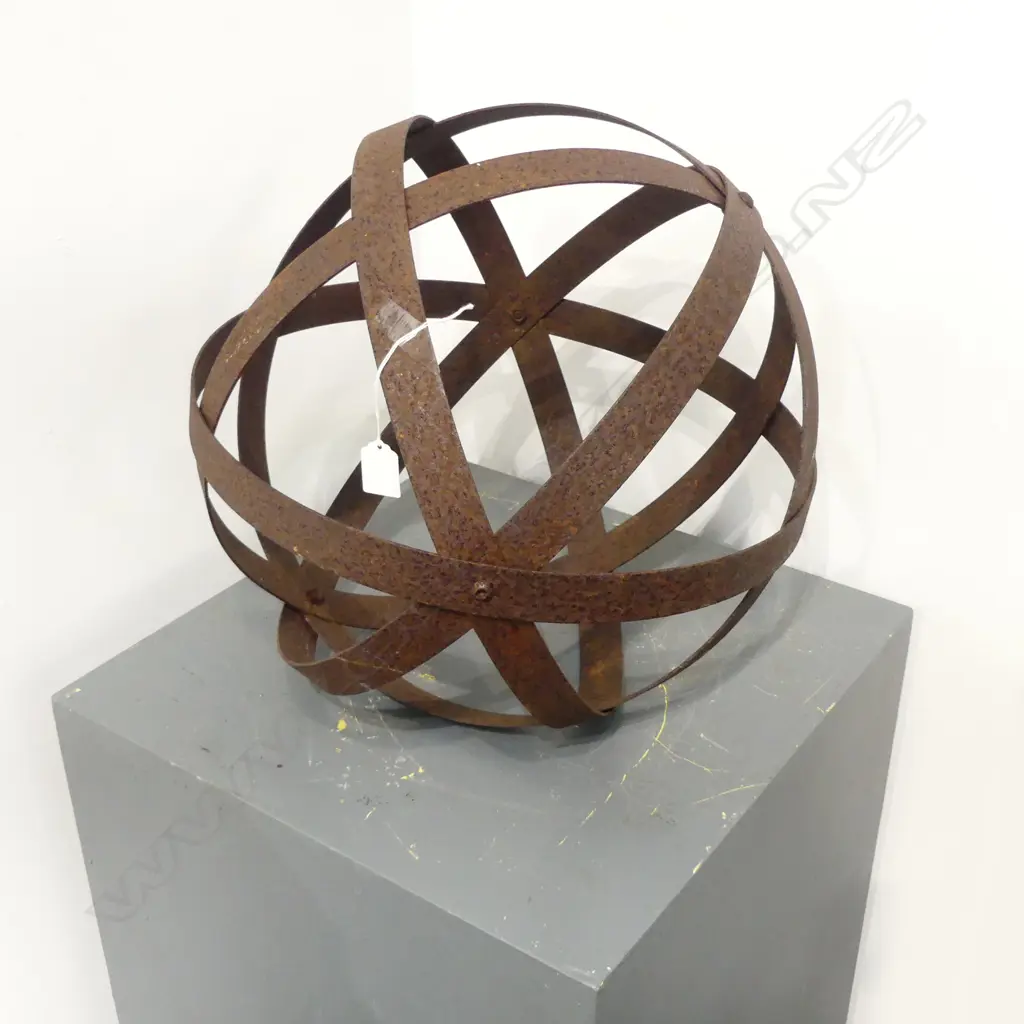 CORTEN STEEL GARDEN ORB 450mm dia Image 1++
